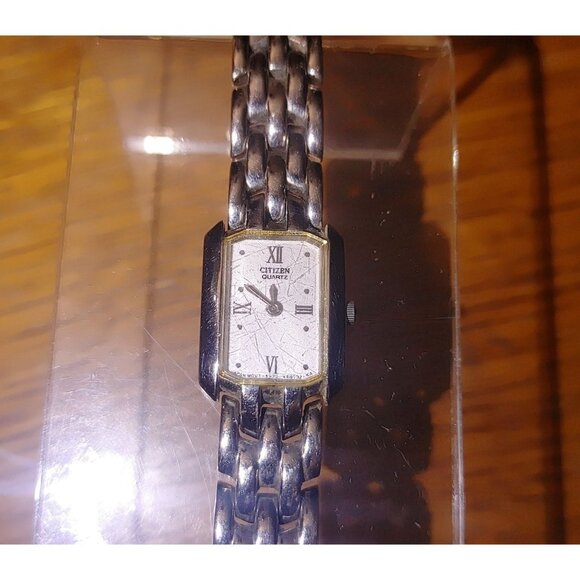Citizen Silver Tone Quartz Watch Vintage Rectangular Face Roman Numerals Metal main image 4